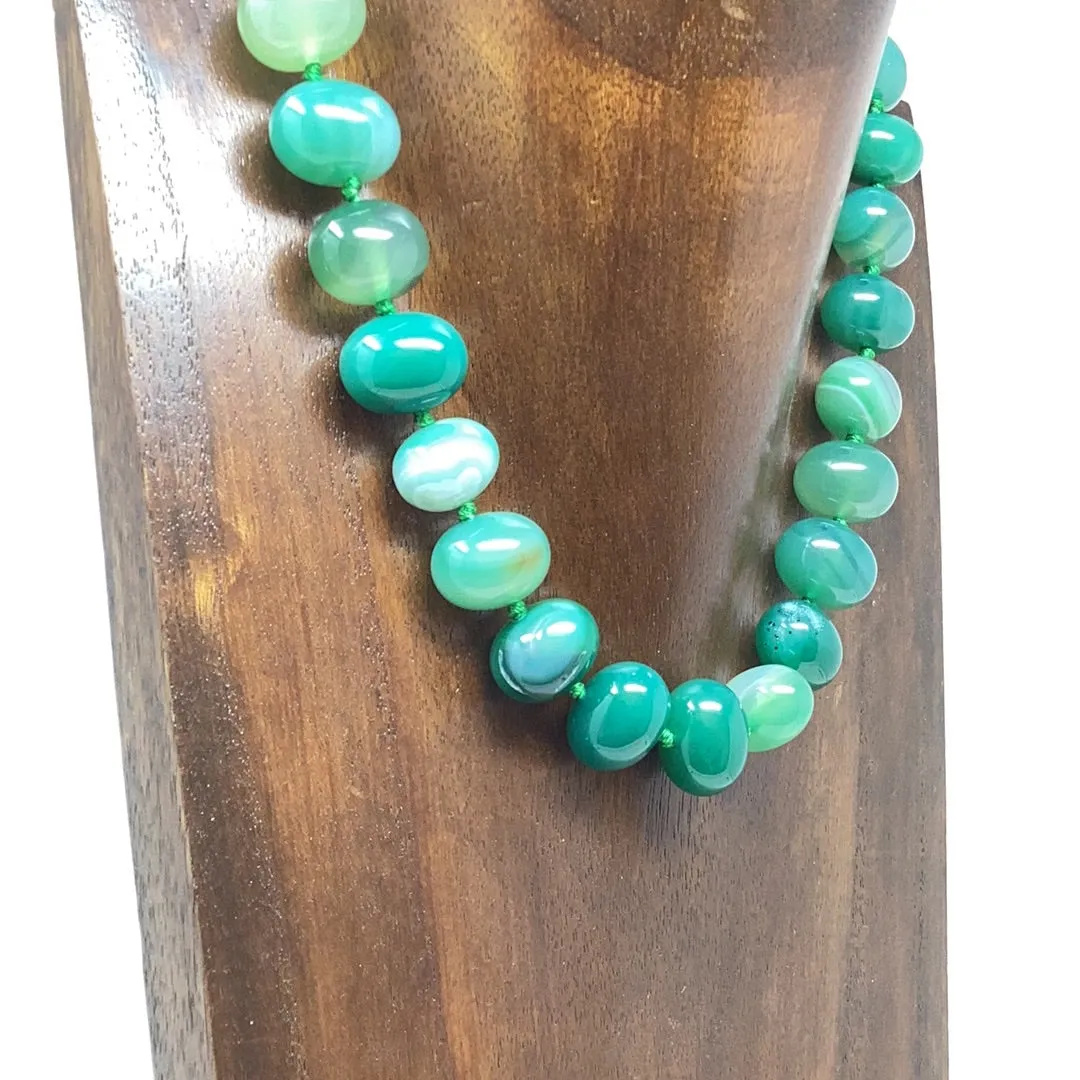 Oval Cut Agate Bead necklace