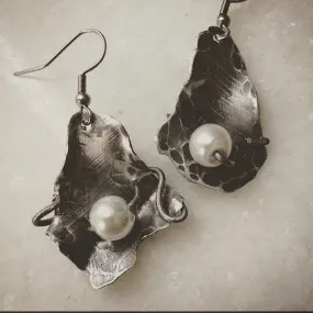 Oyster Earrings